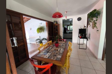 Casa para alugar com 500m², 4 quartos e 4 vagas Casa para alugar com 500m², 4 quartos e 4 vagasEntrada