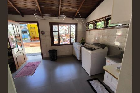 Casa para alugar com 500m², 4 quartos e 4 vagas Casa para alugar com 500m², 4 quartos e 4 vagasÁrea de serviço