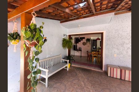 Casa para alugar com 500m², 4 quartos e 4 vagas Casa para alugar com 500m², 4 quartos e 4 vagasEntrada