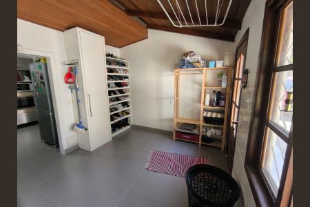 Casa para alugar com 500m², 4 quartos e 4 vagas Casa para alugar com 500m², 4 quartos e 4 vagasÁrea de serviço