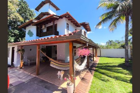 Casa para alugar com 500m², 4 quartos e 4 vagas Casa para alugar com 500m², 4 quartos e 4 vagasFachada