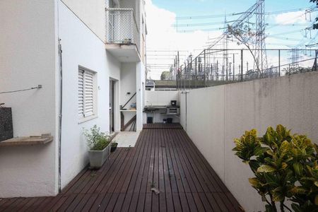 Apartamento para alugar com 74m², 2 quartos e 1 vagaQuintal