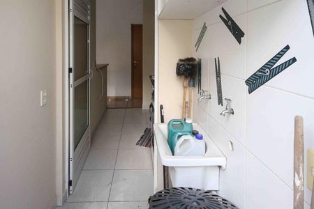 Apartamento para alugar com 74m², 2 quartos e 1 vagaÁrea de Serviço