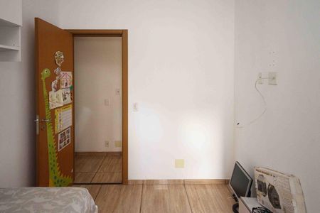 Apartamento para alugar com 74m², 2 quartos e 1 vagaQuarto