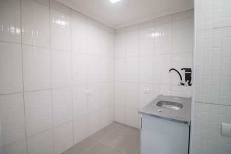 Casa para alugar com 40m², 1 quarto e sem vaga Casa para alugar com 40m², 1 quarto e sem vagaCOZINHA E ÁREA DE SERVIÇO