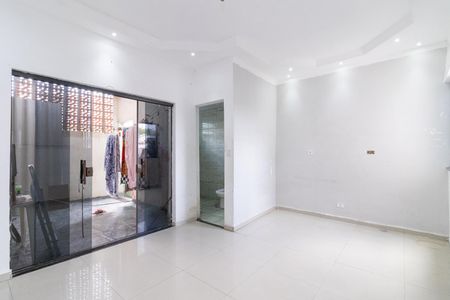 Casa para alugar com 84m², 3 quartos e 1 vaga Casa para alugar com 84m², 3 quartos e 1 vagaSala