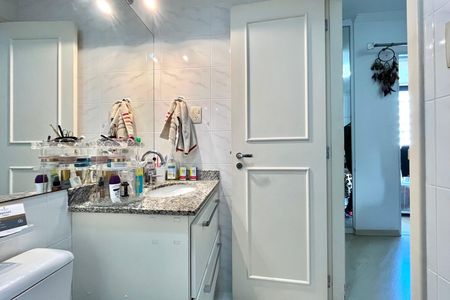 Apartamento à venda com 85m², 3 quartos e 2 vagasBanheiro da Suíte