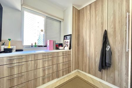Apartamento à venda com 85m², 3 quartos e 2 vagasQuarto 2