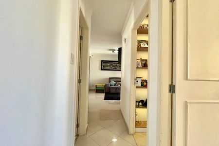 Apartamento à venda com 85m², 3 quartos e 2 vagasCorredor