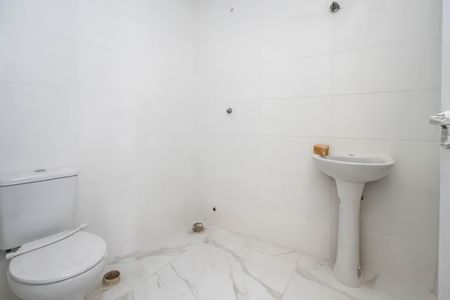 Casa para alugar com 65m², 1 quarto e 2 vagasSuíte