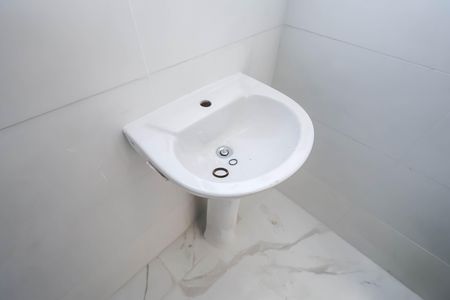Casa para alugar com 65m², 1 quarto e 2 vagasSuíte