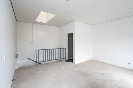 Casa para alugar com 65m², 1 quarto e 2 vagasSuíte