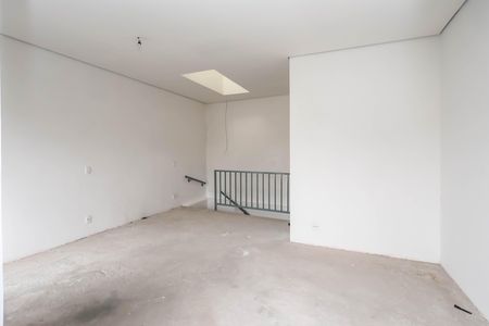 Casa para alugar com 65m², 1 quarto e 2 vagasSuíte