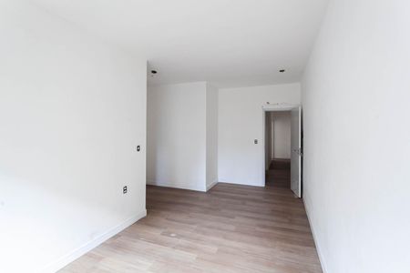 Casa à venda com 130m², 2 quartos e 2 vagas Casa à venda com 130m², 2 quartos e 2 vagasSuíte