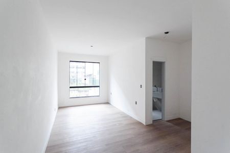 Casa à venda com 130m², 2 quartos e 2 vagas Casa à venda com 130m², 2 quartos e 2 vagasSuíte