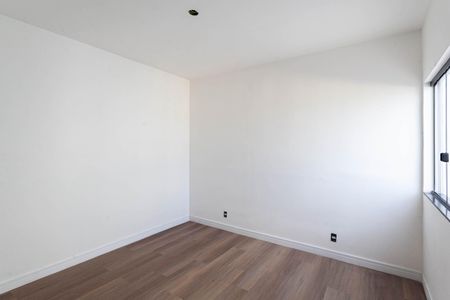Casa à venda com 130m², 2 quartos e 2 vagas Casa à venda com 130m², 2 quartos e 2 vagasQuarto