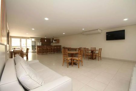 Apartamento para alugar com 133m², 3 quartos e 2 vagas Apartamento para alugar com 133m², 3 quartos e 2 vagasÁrea comum - Salão de festas