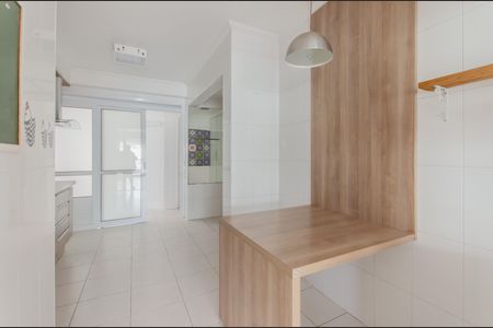 Apartamento para alugar com 133m², 3 quartos e 2 vagas Apartamento para alugar com 133m², 3 quartos e 2 vagasCozinha