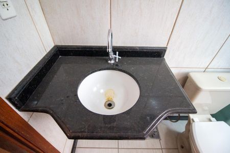 Apartamento para alugar com 76m², 3 quartos e 2 vagas Apartamento para alugar com 76m², 3 quartos e 2 vagasBanheiro da Suíte