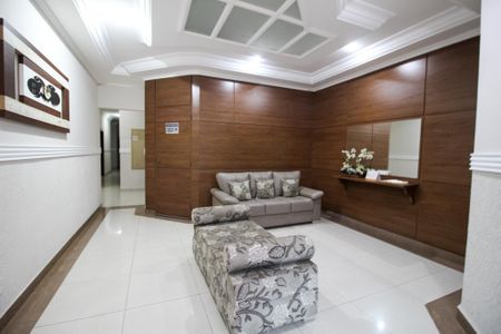 Apartamento para alugar com 76m², 3 quartos e 2 vagas Apartamento para alugar com 76m², 3 quartos e 2 vagasHall social