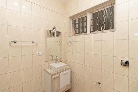 Casa à venda com 270m², 4 quartos e 4 vagasBanheiro 1