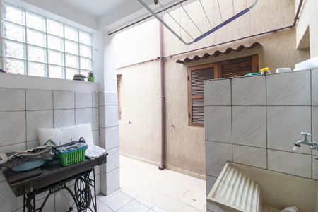Casa à venda com 270m², 4 quartos e 4 vagasÁrea de Serviço 1