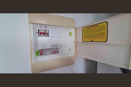 Apartamento para alugar com 48m², 2 quartos e 1 vaga Apartamento para alugar com 48m², 2 quartos e 1 vagaQuadro de Luz