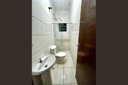 Casa para alugar com 53m², 1 quarto e 1 vaga Casa para alugar com 53m², 1 quarto e 1 vagaBanheiro