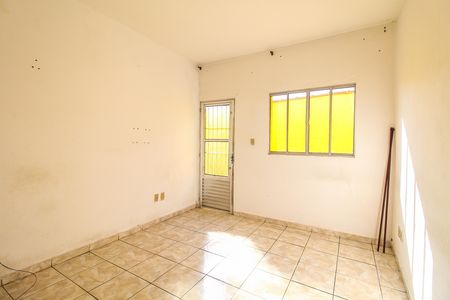 Sala de casa para alugar com 1 quarto, 50m² em Jardim das Camelias, São Paulo