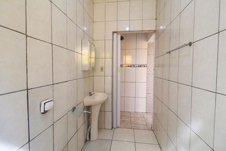 Casa para alugar com 50m², 1 quarto e sem vaga Casa para alugar com 50m², 1 quarto e sem vagaBanheiro