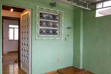 Casa de condomínio à venda com 85m², 5 quartos e 1 vaga Casa de condomínio à venda com 85m², 5 quartos e 1 vagaVaranda do 2º Pavimento