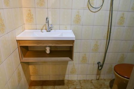 Casa de condomínio à venda com 85m², 5 quartos e 1 vaga Casa de condomínio à venda com 85m², 5 quartos e 1 vagaBanheiro 2º Pavimento