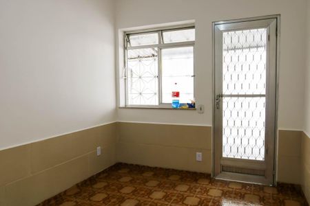 Casa de Condomínio para alugar com 5 quartos, 85m² em Encantado, Rio de Janeiro