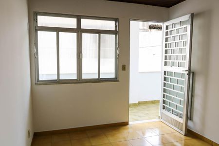 Casa de condomínio à venda com 85m², 5 quartos e 1 vaga Casa de condomínio à venda com 85m², 5 quartos e 1 vagaQuarto 2 do 2º Pavimento