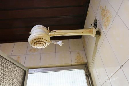 Casa de condomínio à venda com 85m², 5 quartos e 1 vaga Casa de condomínio à venda com 85m², 5 quartos e 1 vagaBanheiro 2º Pavimento