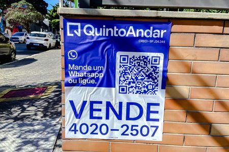 Apartamento à venda com 132m², 3 quartos e 3 vagas Apartamento à venda com 132m², 3 quartos e 3 vagasPlaquinha