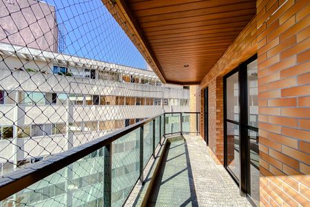 Apartamento à venda com 132m², 3 quartos e 3 vagas Apartamento à venda com 132m², 3 quartos e 3 vagasVaranda da Sala