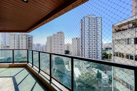 Apartamento à venda com 132m², 3 quartos e 3 vagas Apartamento à venda com 132m², 3 quartos e 3 vagasVaranda da Sala