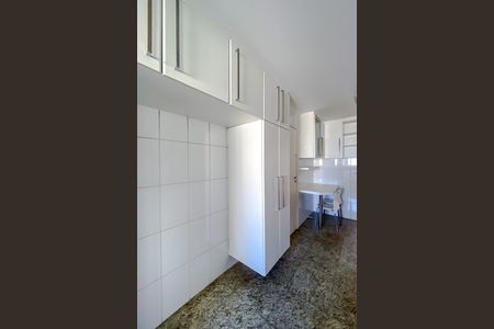Apartamento à venda com 132m², 3 quartos e 3 vagas Apartamento à venda com 132m², 3 quartos e 3 vagasCozinha