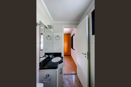 Apartamento à venda com 132m², 3 quartos e 3 vagas Apartamento à venda com 132m², 3 quartos e 3 vagasBanheiro da Suíte 2