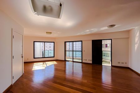 Apartamento à venda com 132m², 3 quartos e 3 vagas Apartamento à venda com 132m², 3 quartos e 3 vagasSala