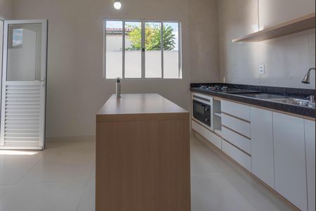 Casa à venda com 164m², 3 quartos e 2 vagas Casa à venda com 164m², 3 quartos e 2 vagasCozinha