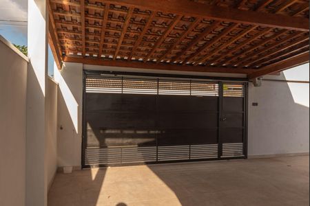 Garagem de casa à venda com 3 quartos, 164m² em Jardim Garcia, Campinas