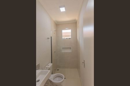 Casa à venda com 164m², 3 quartos e 2 vagas Casa à venda com 164m², 3 quartos e 2 vagasBanheiro