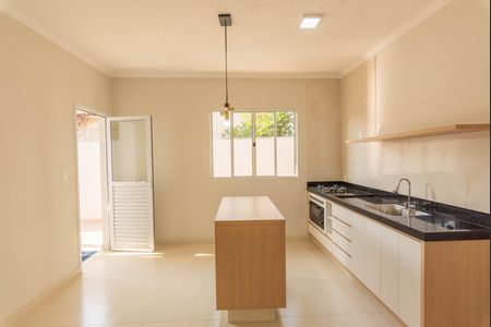 Casa à venda com 164m², 3 quartos e 2 vagas Casa à venda com 164m², 3 quartos e 2 vagasCozinha