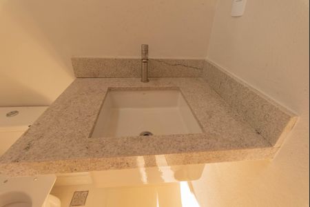 Casa à venda com 164m², 3 quartos e 2 vagas Casa à venda com 164m², 3 quartos e 2 vagasBanheiro da Suíte
