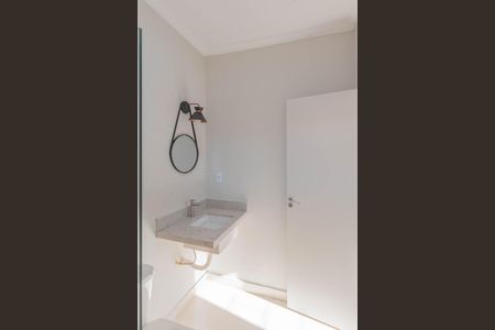 Casa à venda com 164m², 3 quartos e 2 vagas Casa à venda com 164m², 3 quartos e 2 vagasBanheiro da Suíte