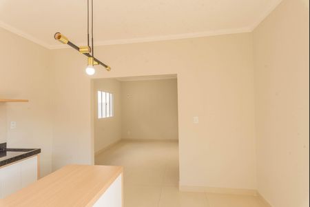 Casa à venda com 164m², 3 quartos e 2 vagas Casa à venda com 164m², 3 quartos e 2 vagasCozinha