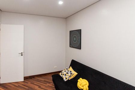 Casa de condomínio à venda com 450m², 4 quartos e 6 vagas Casa de condomínio à venda com 450m², 4 quartos e 6 vagasEscritório