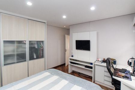 Casa de condomínio à venda com 450m², 4 quartos e 6 vagas Casa de condomínio à venda com 450m², 4 quartos e 6 vagasSuíte 2